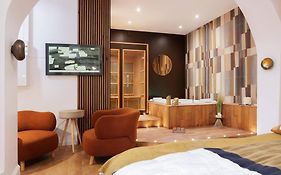 La Suite Du 21 - Jacuzzi - Sauna - Centre Ville